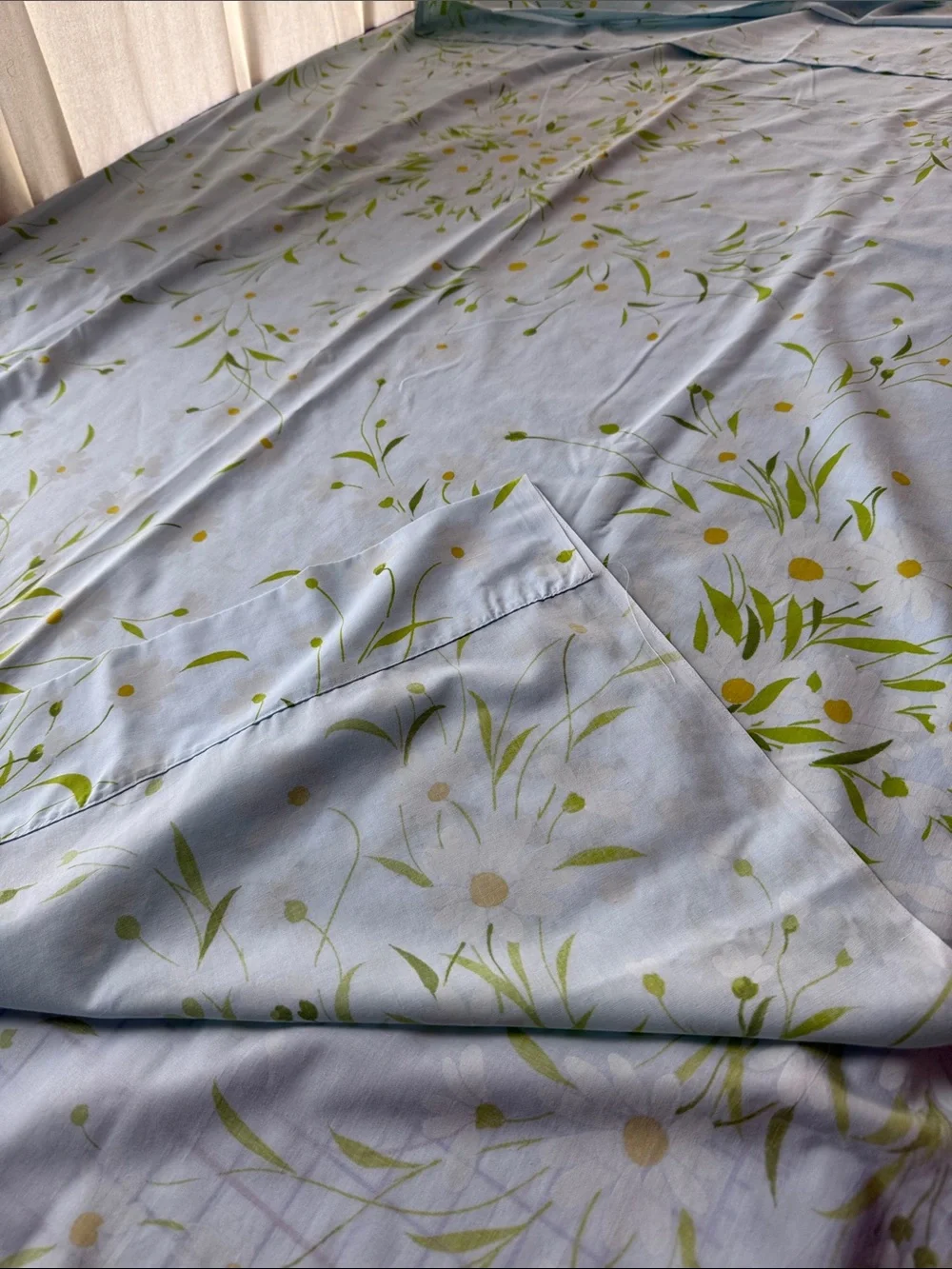 Vintage Morgan Jones Daisy Floral Flat Sheet Fabric 1970s Blue White No Iron